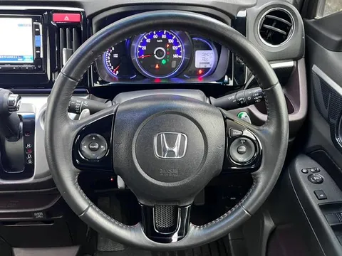 Honda N-WGN Custom