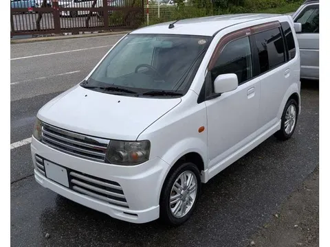 Nissan Otti