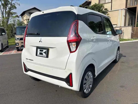 Mitsubishi eK Wagon