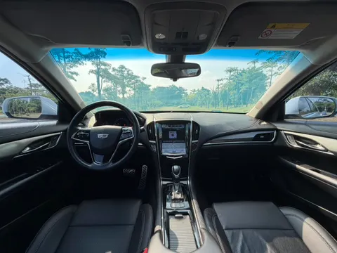Cadillac ATS-L