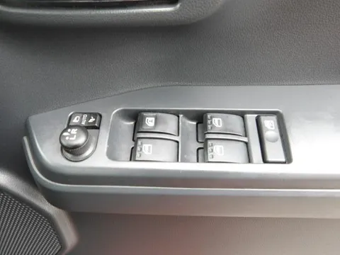 Toyota Pixis Mega