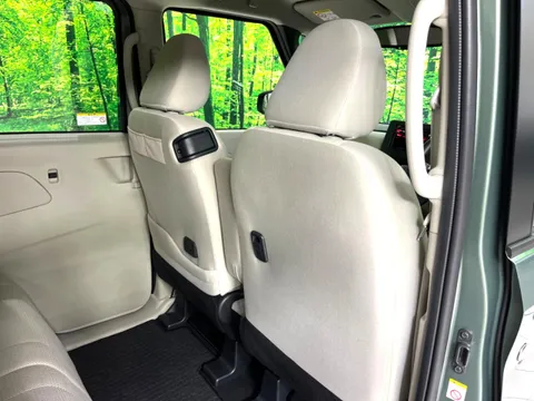 Mitsubishi eK Space