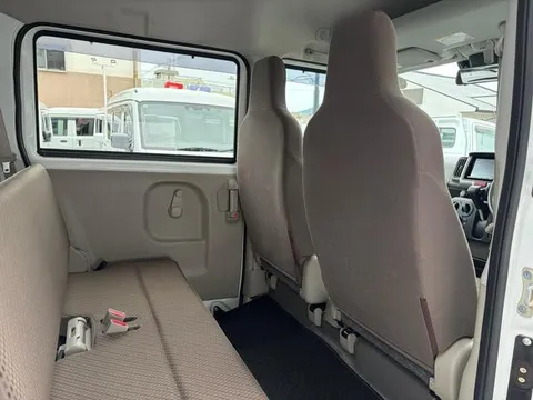 Nissan Clipper