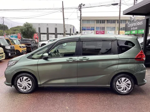 Honda Freed Plus