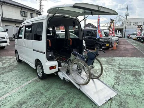 Daihatsu Atrai Wagon
