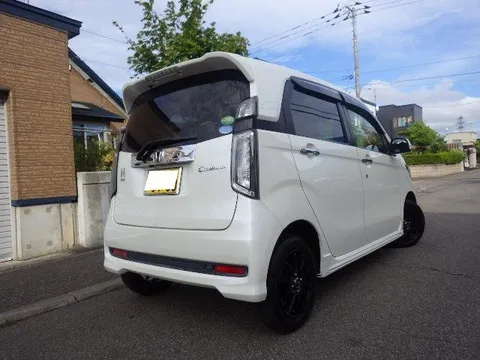 Honda N-WGN Custom