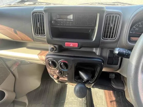 Mitsubishi Minicab Van