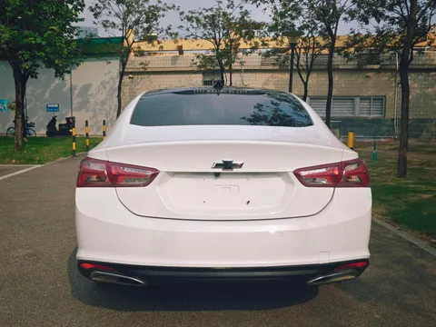 Chevrolet Malibu XL
