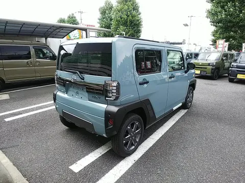 Daihatsu Taft