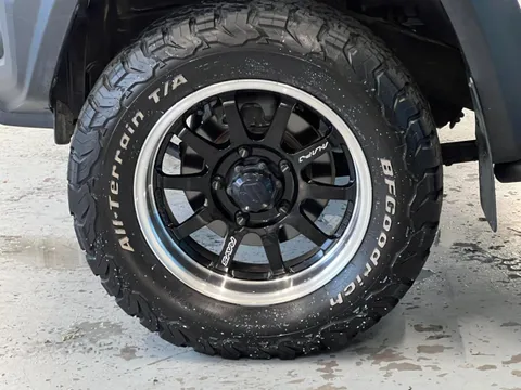 Suzuki Jimny Sierra