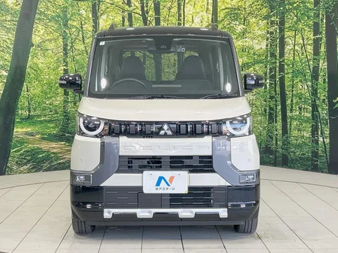 Mitsubishi Delica Mini