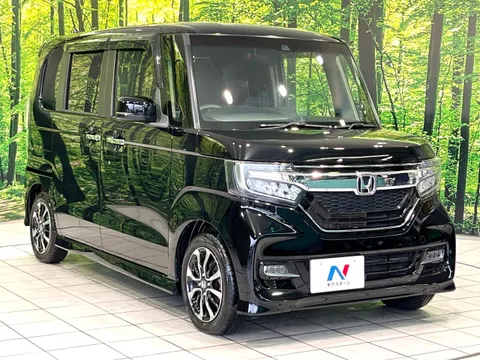 Honda N-BOX Custom