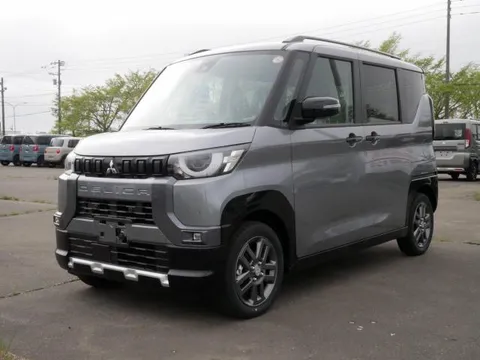 Mitsubishi Delica Mini