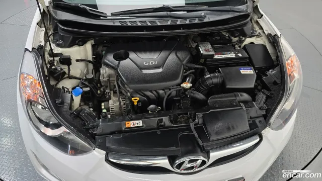 Hyundai Elantra (Avante)