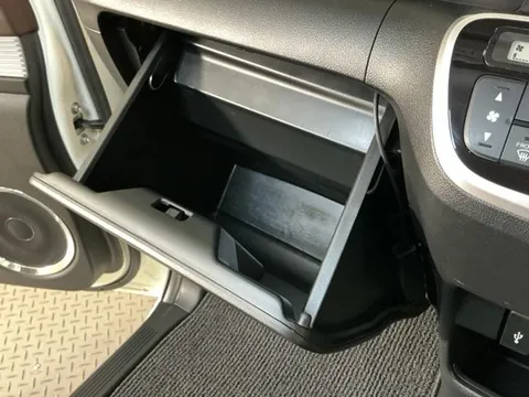 Honda N-BOX Slash