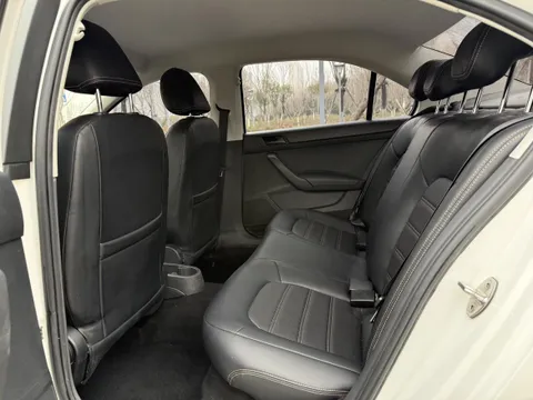 Volkswagen Santana