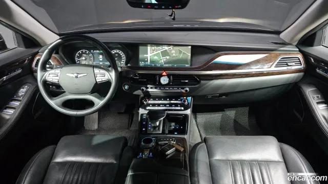 Genesis G90 (EQ900)