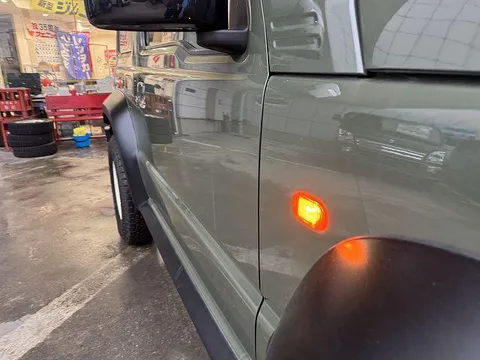 Suzuki Jimny Sierra