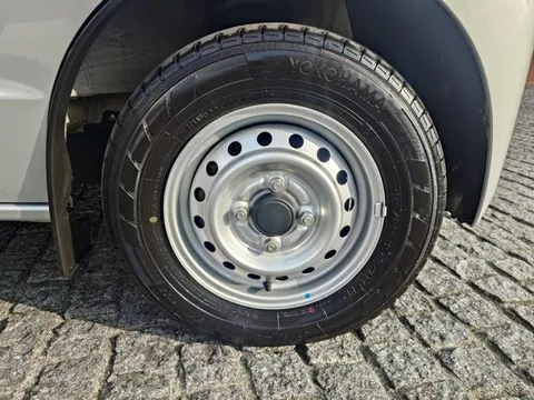 Mitsubishi Minicab Van