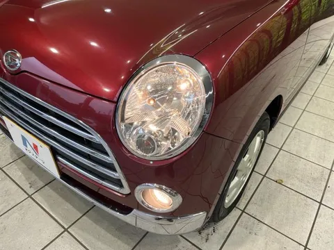 Daihatsu Mira Gino