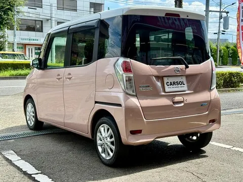 Nissan Dayz Roox