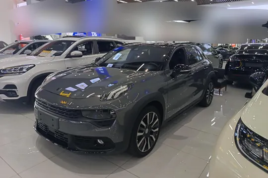 Lynk & Co 02