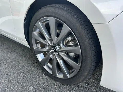 Mazda MAZDA3 Sedan