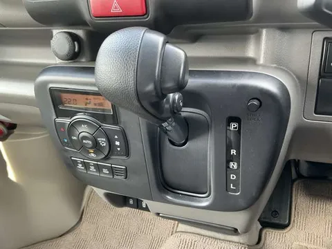 Nissan Clipper