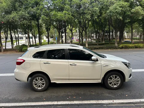 Venucia T70