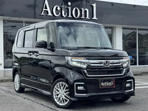 Honda N-BOX Custom
