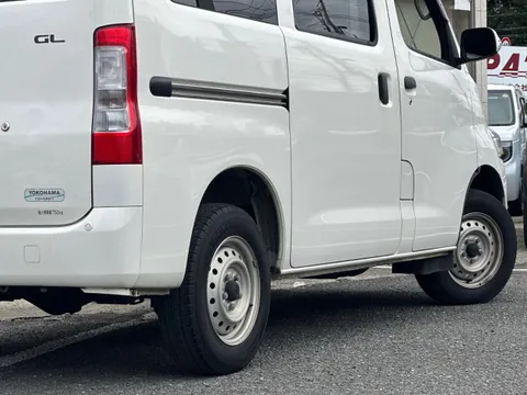 Toyota TownAce Van