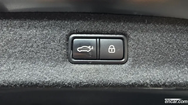 Genesis G90 (EQ900)