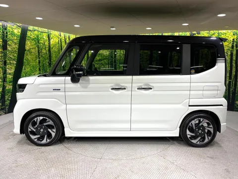 Suzuki Spacia Custom