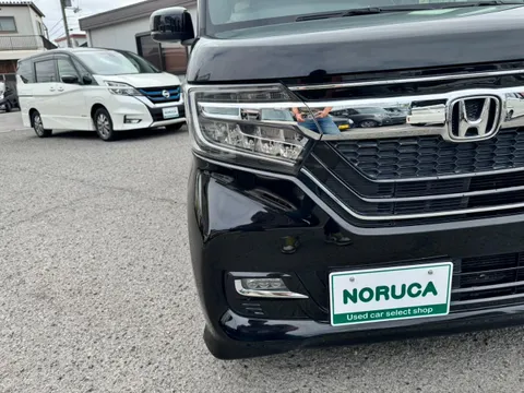 Honda N-BOX Custom