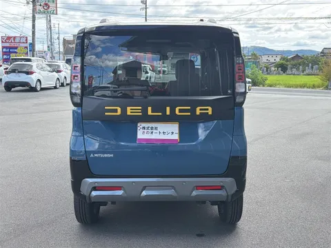 Mitsubishi Delica Mini