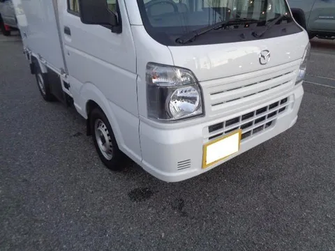 Mazda Scrum Truck