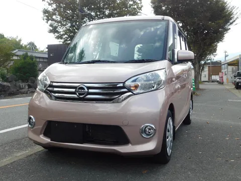 Nissan Dayz Roox