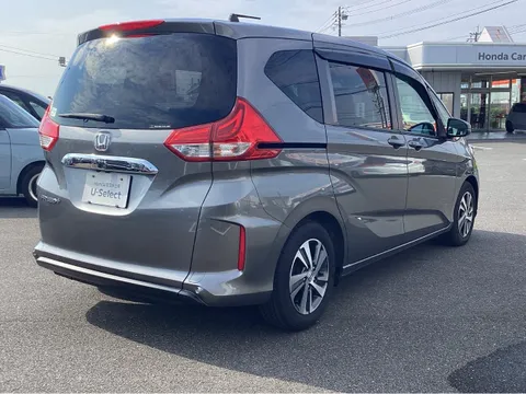 Honda Freed Plus