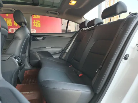 Kia K4