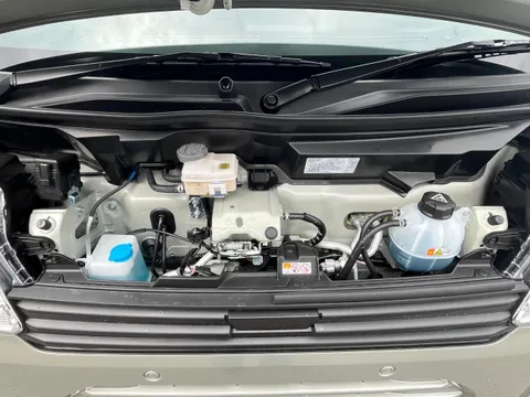 Nissan Clipper Van
