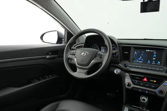 Hyundai Elantra (Avante)