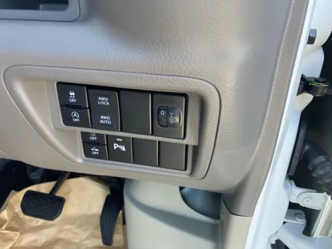 Mitsubishi Minicab Van