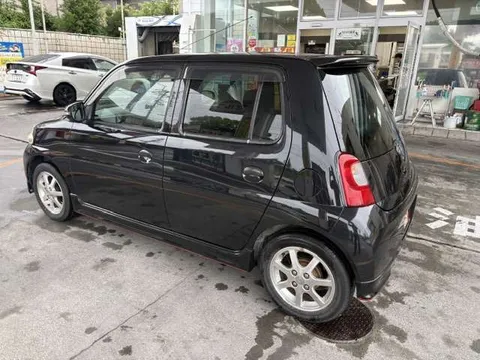 Daihatsu Esse