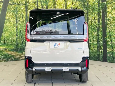 Mitsubishi Delica Mini