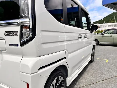 Suzuki Spacia Custom