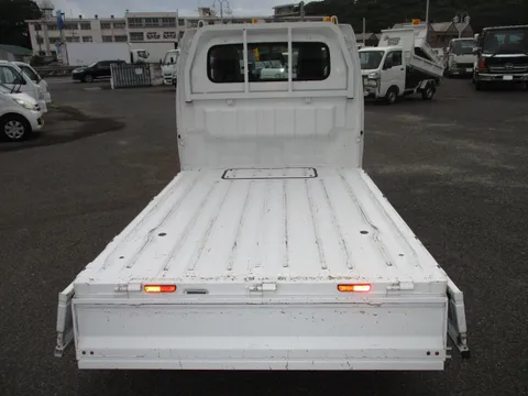 Nissan Clipper Truck