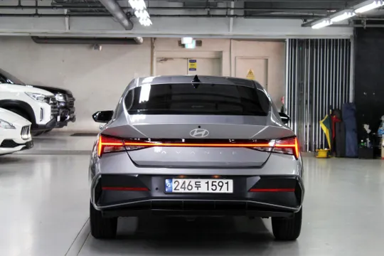 Hyundai Elantra (Avante)