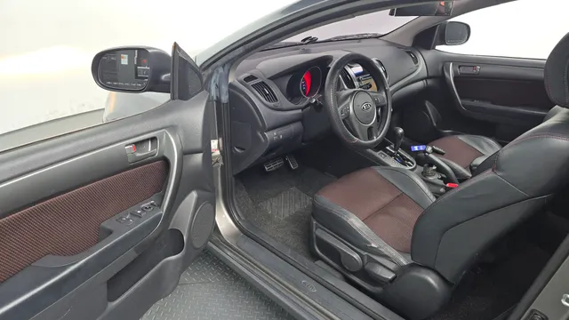 Kia Cerato (Forte)