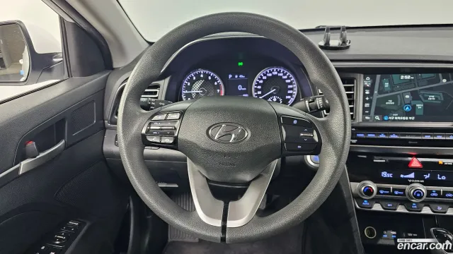 Hyundai Elantra (Avante)