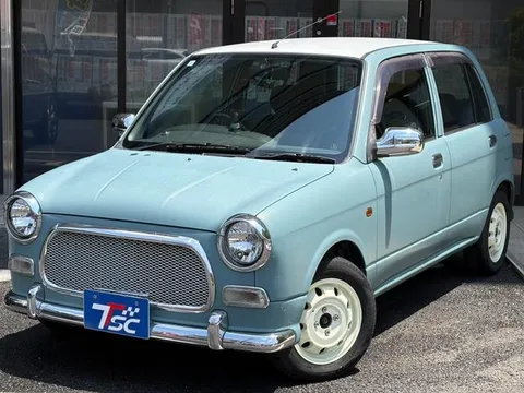 Daihatsu Mira Gino